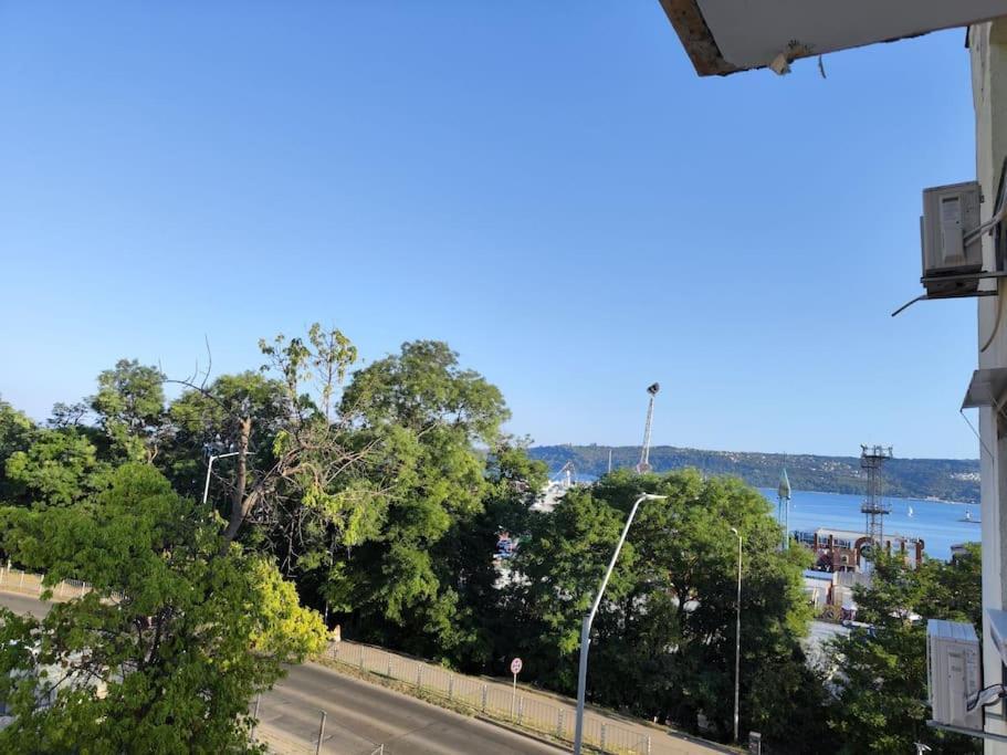 Opal Beachfront Apartment Varna Eksteriør billede